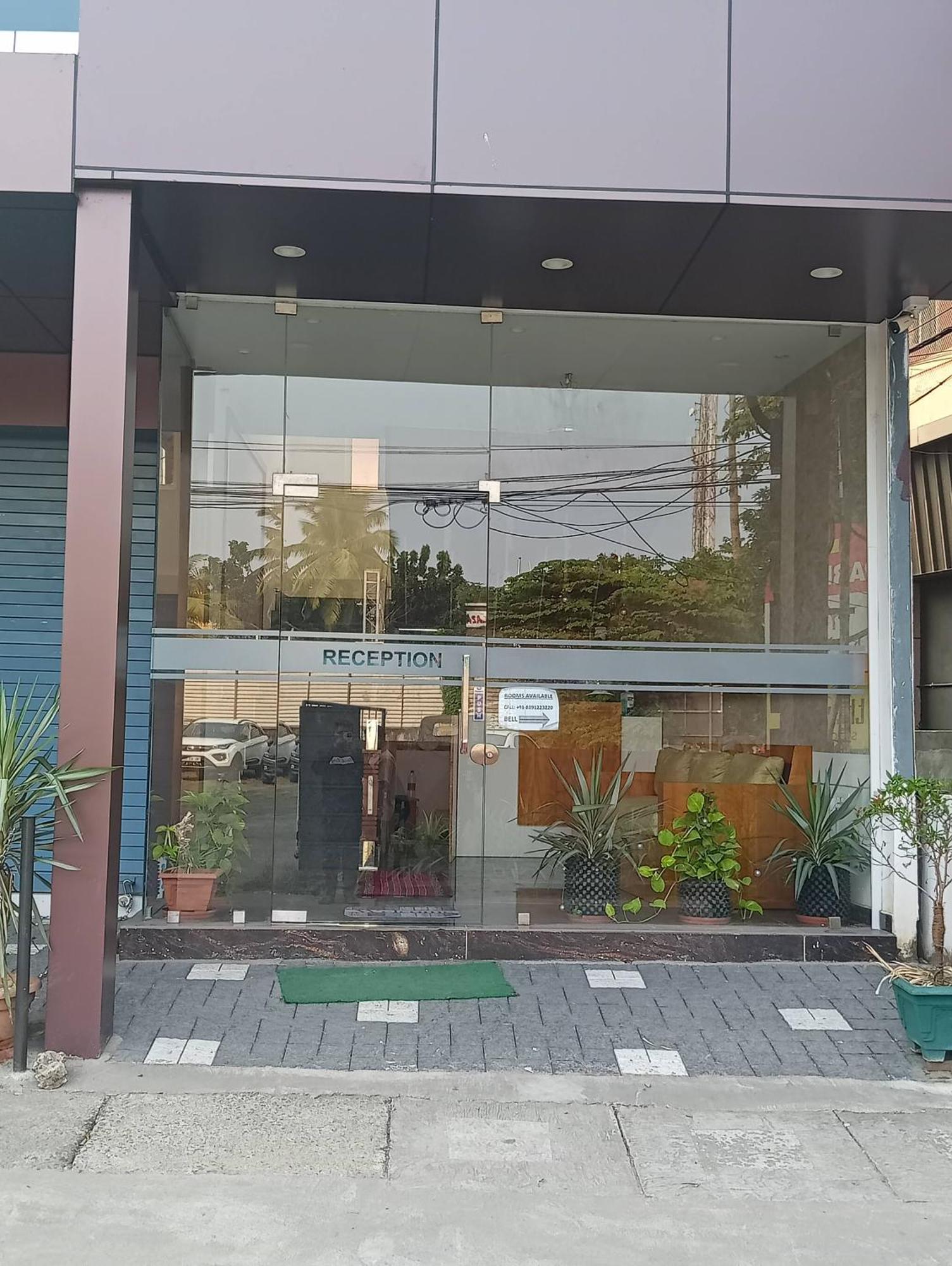 Grace Tourist Home Kochi Exterior photo