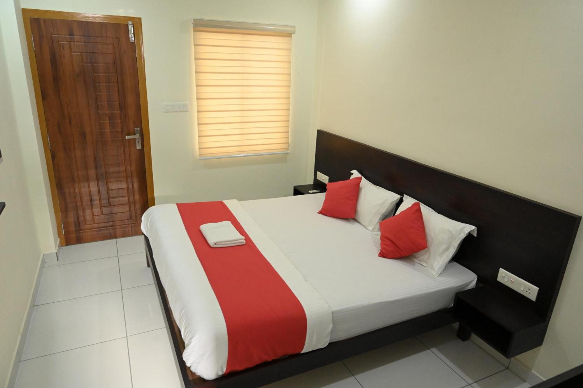Grace Tourist Home Kochi Exterior photo