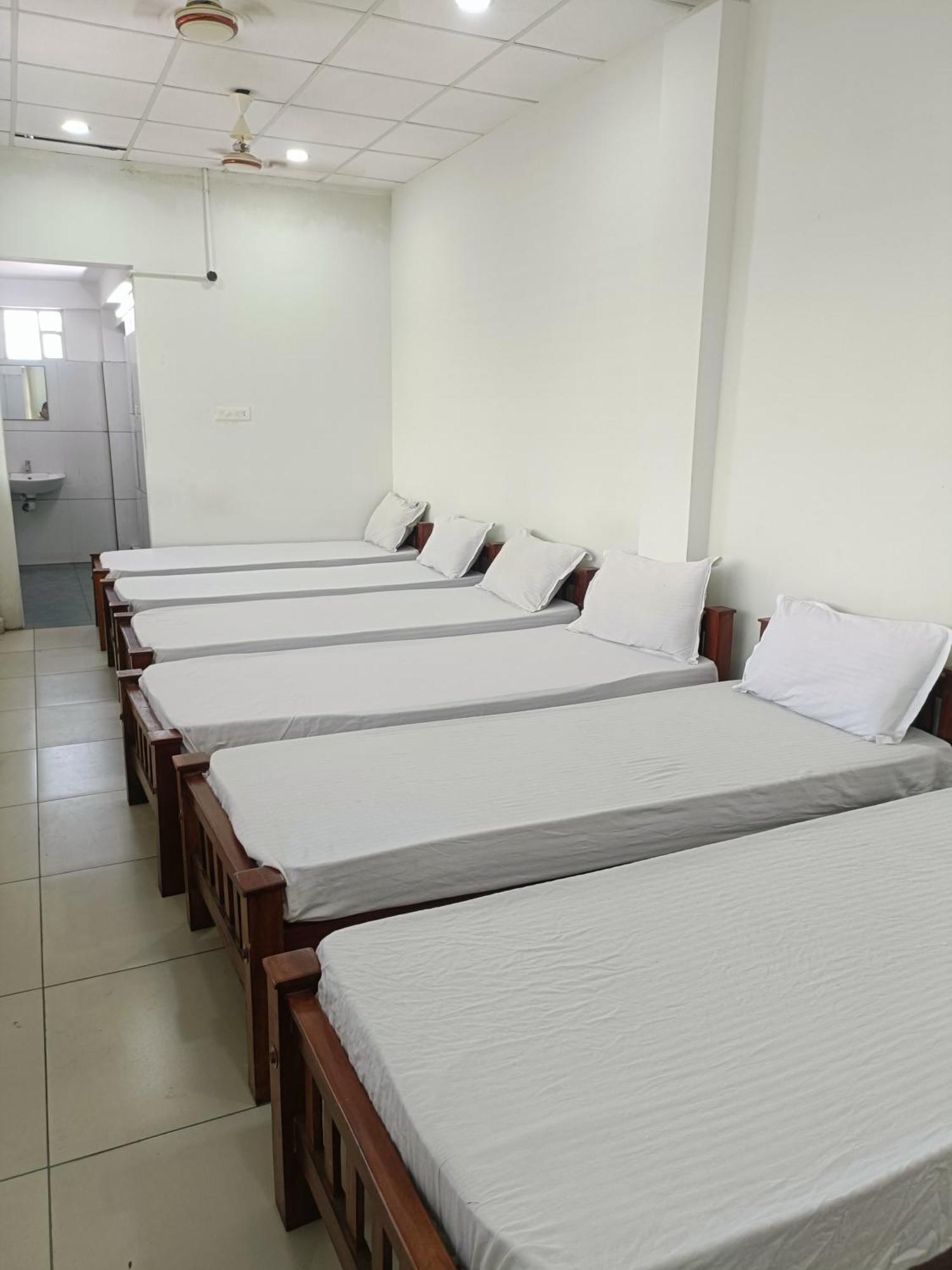 Grace Tourist Home Kochi Exterior photo